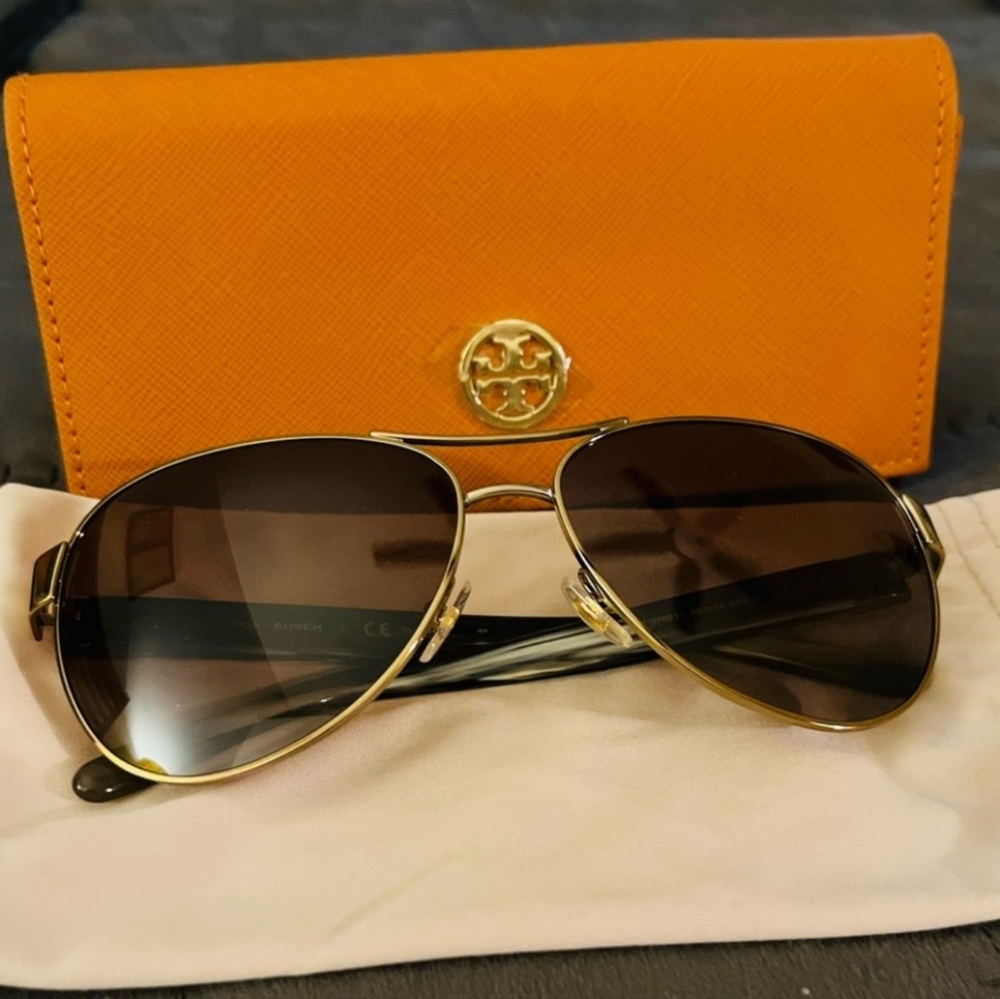 Tory Burch Aviators Sunglasses
